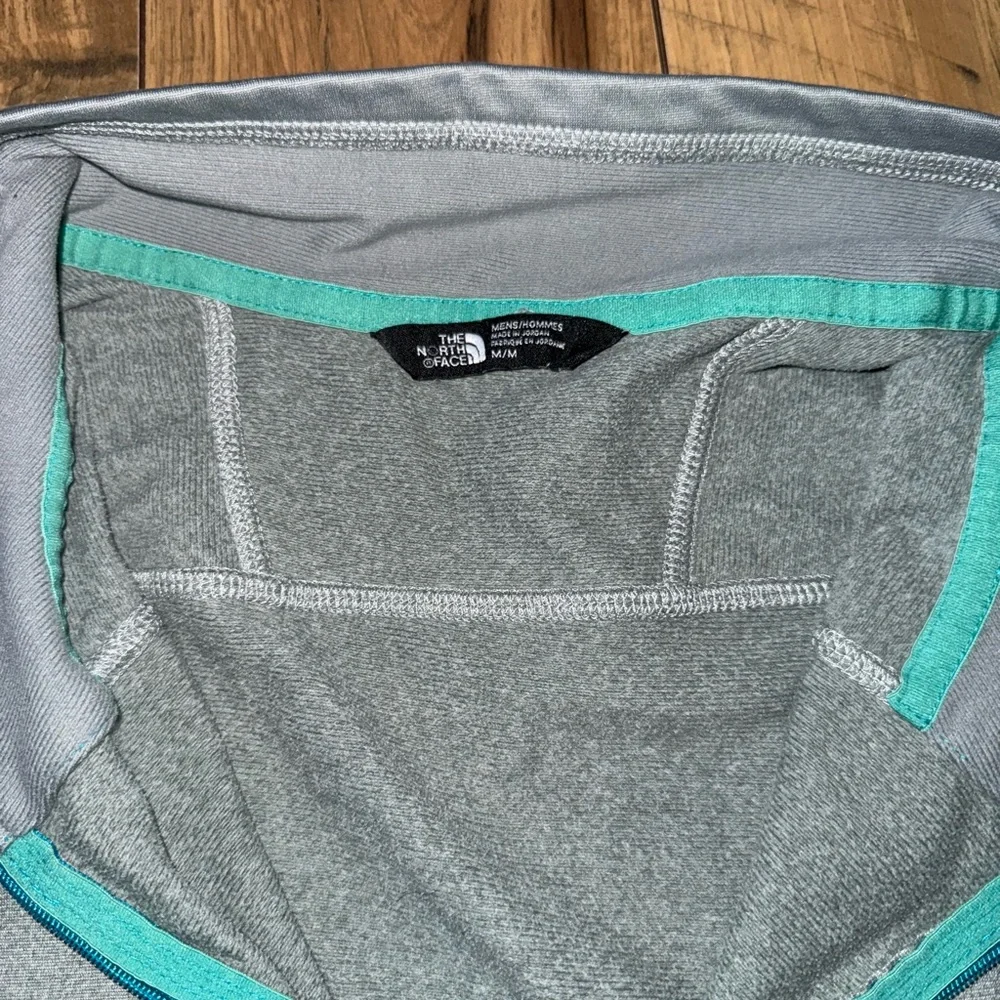 Gray north face quarter zip